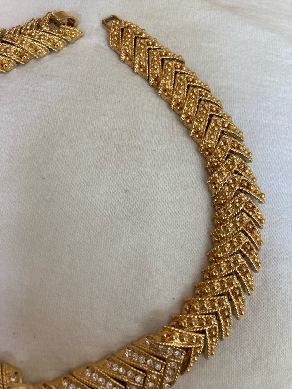 Statement Runway Vintage Necklace with Brilliant Crystals - Picture 5 of 9